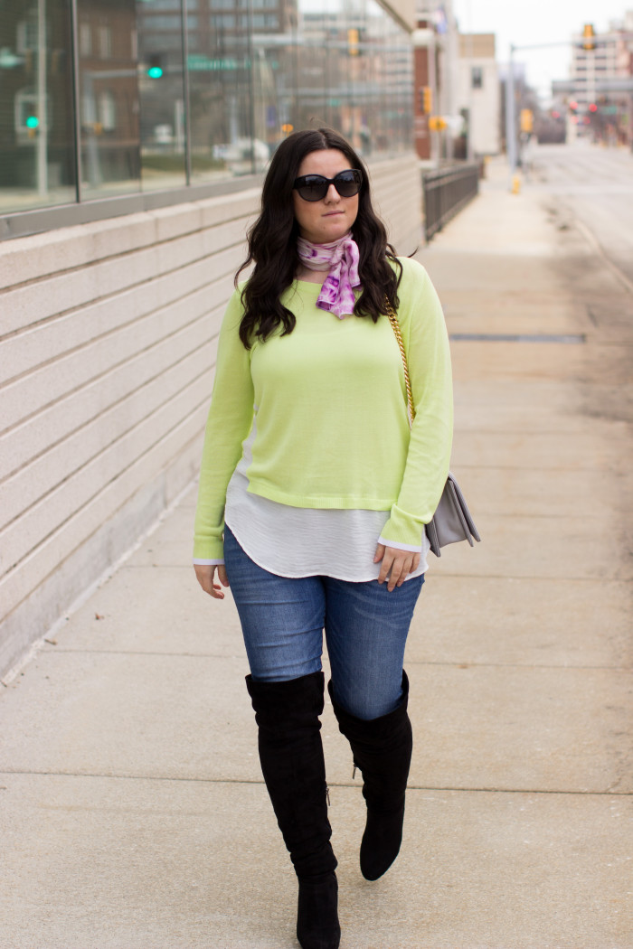 neon sweater, neon womens top, green top, spring outfit idea, medium wash jeans, gray crossbody, chain crossbody
