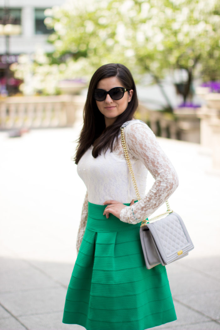 HM Skirt, green summer skirt, white lace top. rockstud sandals, quilted handbag, summer outfit idea